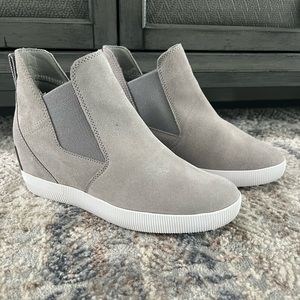 Sorel Out N About Slip-On Wedge Womens Casual Boots